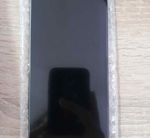 дисплей-samsung-j4-plus-j415 (1)