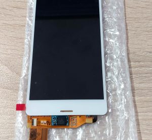 lcd-дисплей-sony-xpearia-z3-compact (2)
