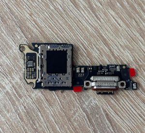 Платка за зареждане Xiaomi 14