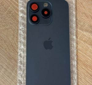 Оборудван заден панел за iPhone 15 Pro